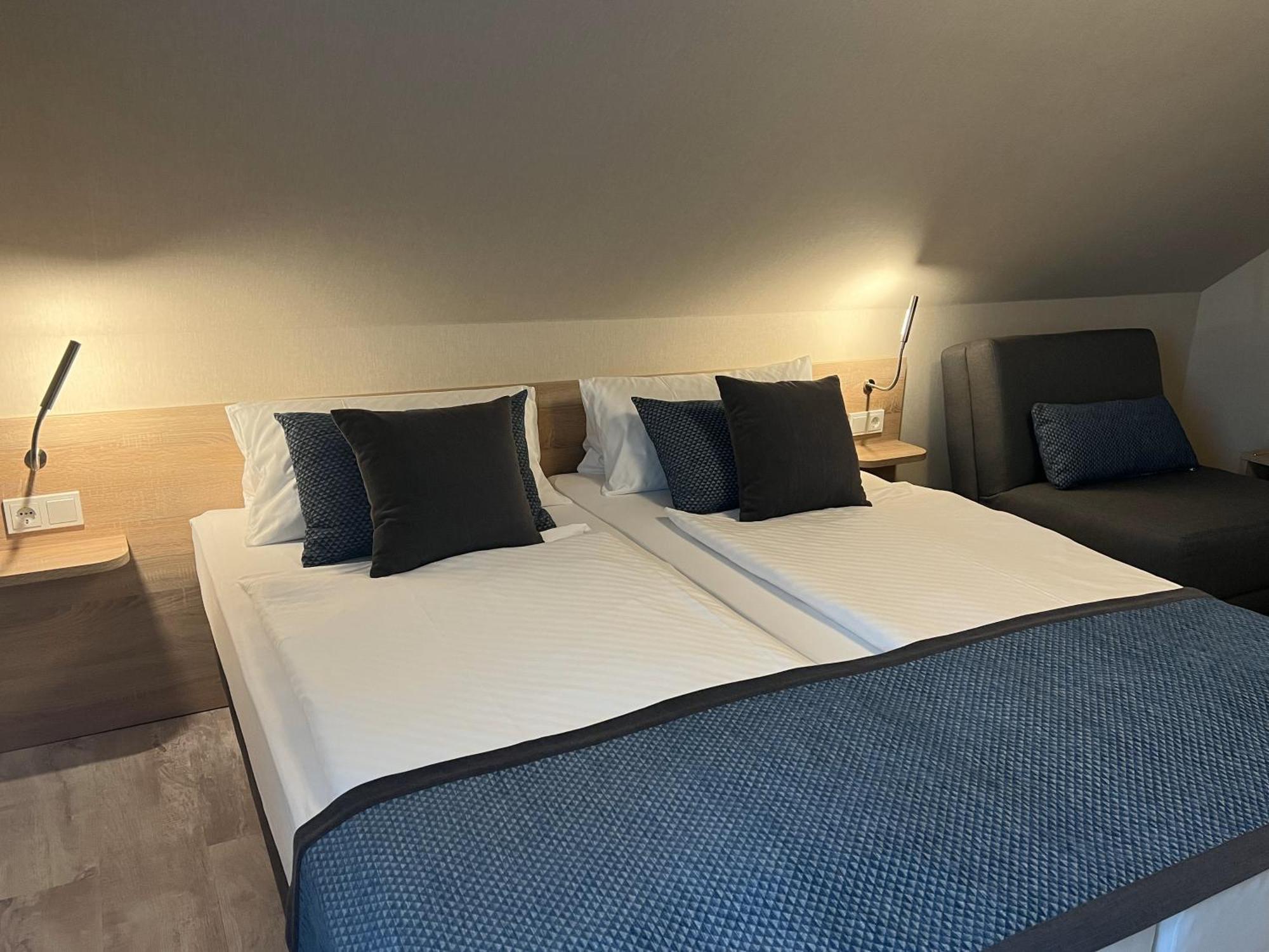 Aal-Kate Hotell Wuppertal Exteriör bild