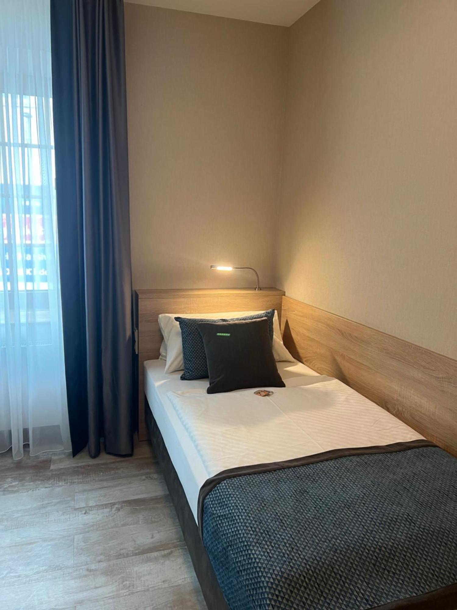 Aal-Kate Hotell Wuppertal Exteriör bild